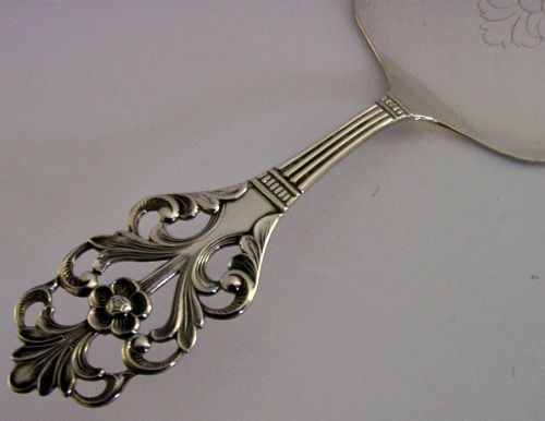 NORWEGIAN VIKING ROSE PATTERN 830 SOLID SILVER CAKE PIE SERVER C1960S NORWAY 40G - ADDITIONAL PHOTO 2