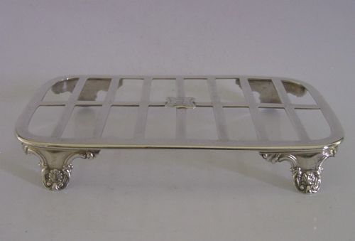 JACKSON FAMILY CREST CHARLES FOX WILLIAM IV STERLING SILVER TEAPOT STAND 1836 - ADDITIONAL PHOTO 4