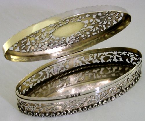 LARGE 5 INCH HIGH QUALITY ENGLISH STERLING SILVER PIERCED BOX CHESTER 1913 - ADDITIONAL PHOTO 4