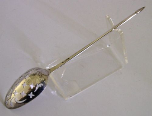 FANCY BACK GEORGIAN STERLING SILVER MOTE SPOON C1760S ANTIQUE WALLIS - ADDITIONAL PHOTO 3