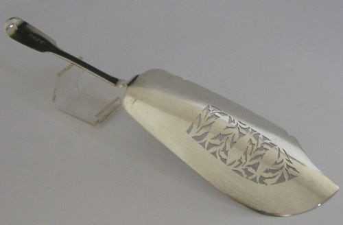 O'CONNOR FAMILY CRESTED VICTORIAN STERLING SILVER FISH SERVER 1844 ANTIQUE 134G - ADDITIONAL PHOTO 5
