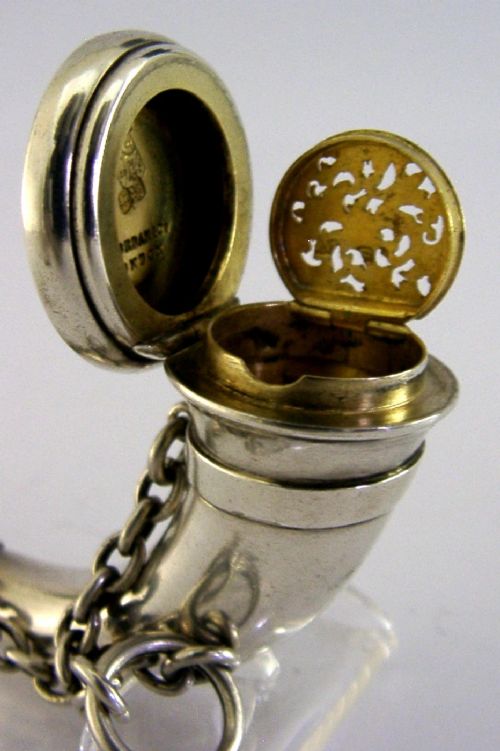 SAMPSON MORDAN STERLING SILVER HUNTING HORN VINAIGRETTE SCENT 1873 ANTIQUE - ADDITIONAL PHOTO 3