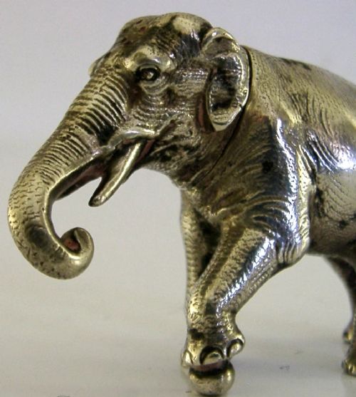 EXTREMELY RARE GERMAN HANAU SOLID SILVER ELEPHANT POUNCE BOX C1880 ANTIQUE - ADDITIONAL PHOTO 1