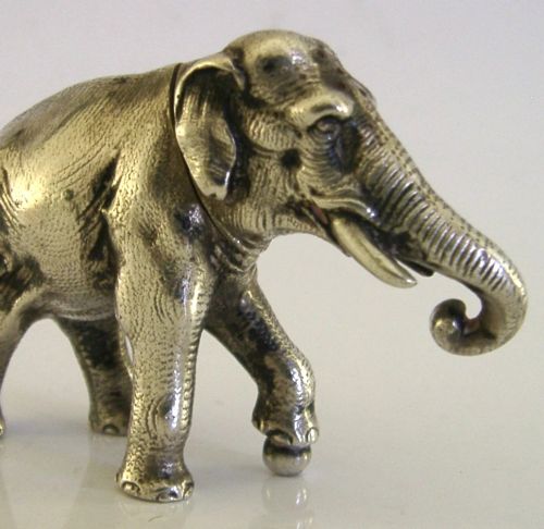 EXTREMELY RARE GERMAN HANAU SOLID SILVER ELEPHANT POUNCE BOX C1880 ANTIQUE - ADDITIONAL PHOTO 5