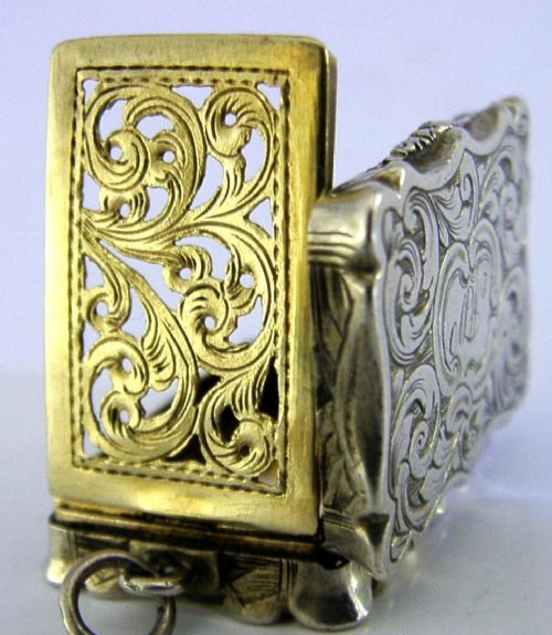 BEAUTIFUL NATHANIEL MILLS VICTORIAN STERLING SILVER VINAIGRETTE BOX 1851