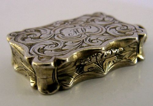 BEAUTIFUL NATHANIEL MILLS VICTORIAN STERLING SILVER VINAIGRETTE BOX 1851 - ADDITIONAL PHOTO 1