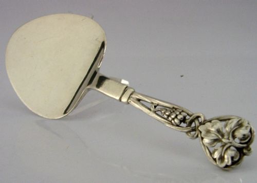 STUNNING LIBERTY CO ARTS CRAFTS STERLING SILVER PASTRY CAKE SERVER 1924