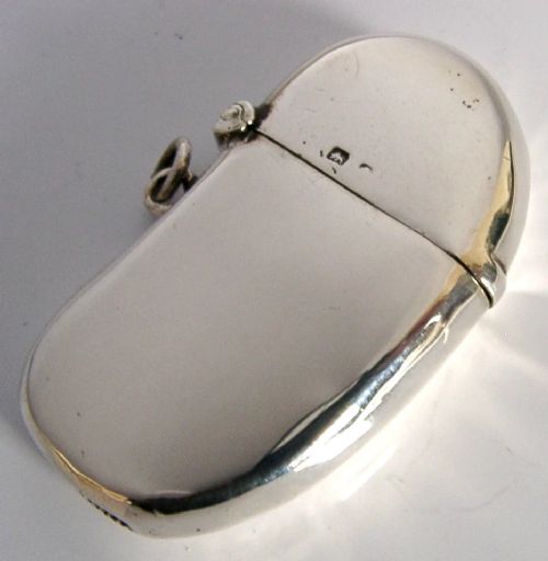 Antique Silver Kidney Bean Shaped Vesta Case 1910