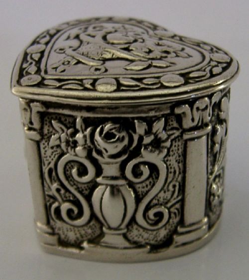 VERY PRETTY SOLID SILVER LOVE HEART BOX c1900 ANTIQUE View V