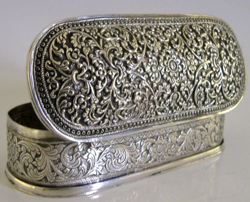 Beautiful Indian / Ceylon 116g Solid Silver Box C1890 Antique