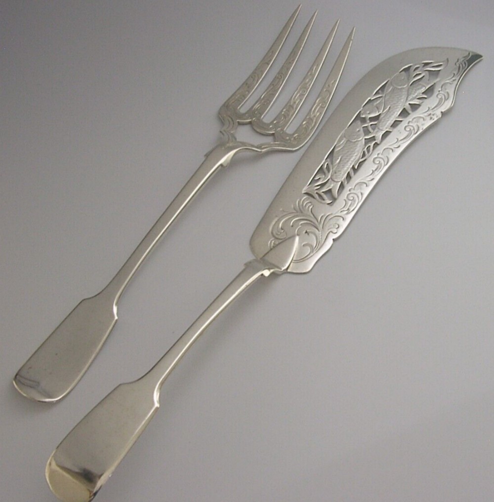 STUNNING ENGLISH VICTORIAN SOLID STERLING SILVER FISH SERVERS SET 1854 ANTIQUE 238g