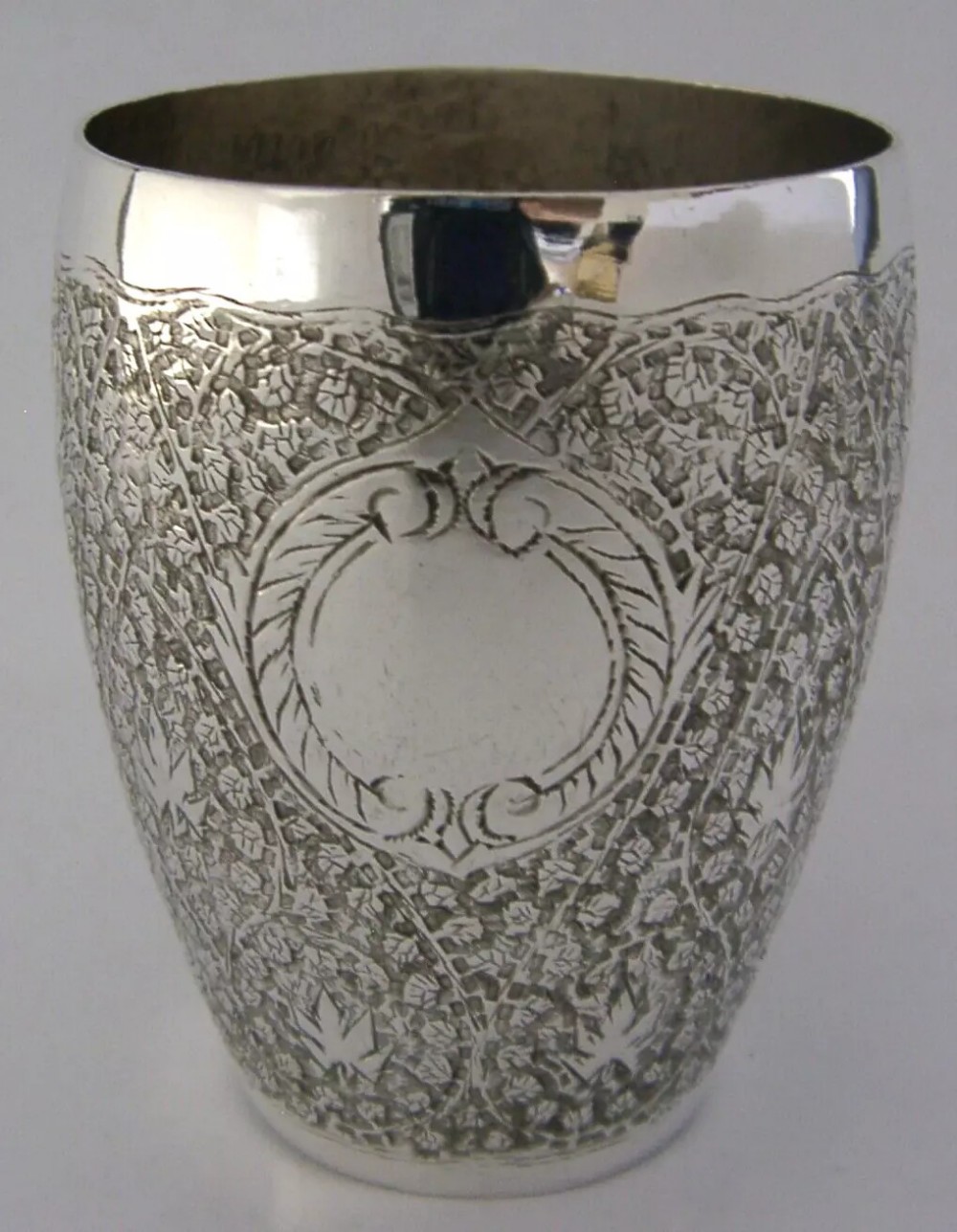 BEAUTIFUL INDIAN SOLID SILVER BEAKER CUP c1940 ANTIQUE BARWARE 74g