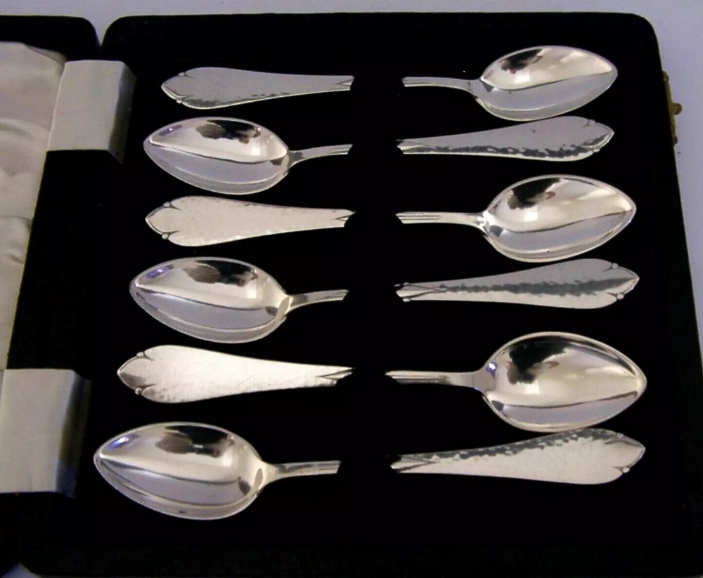 BEAUTIFUL SET OF SIX DANISH SOLID SILVER ARTS & CRAFTS SPOONS 1929 ANTIQUE CASED