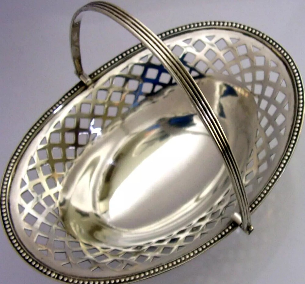 QUALITY ENGLISH STERLING SILVER SWING HANDLED BASKET BOWL 1917 ANTIQUE 110g