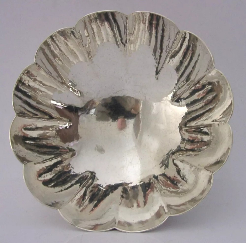 GILLIAN PACKARD RARE PLANNISHED STERLING SILVER DISH BOWL 1963 ENGLISH 148g