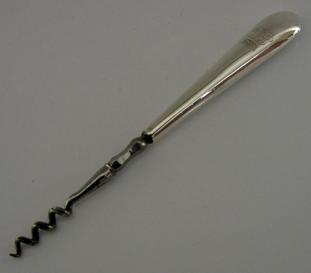 ENGLISH EDWARDIAN SOLID STERLING SILVER BARON ENGRAVED CORKSCREW 1901 ANTIQUE