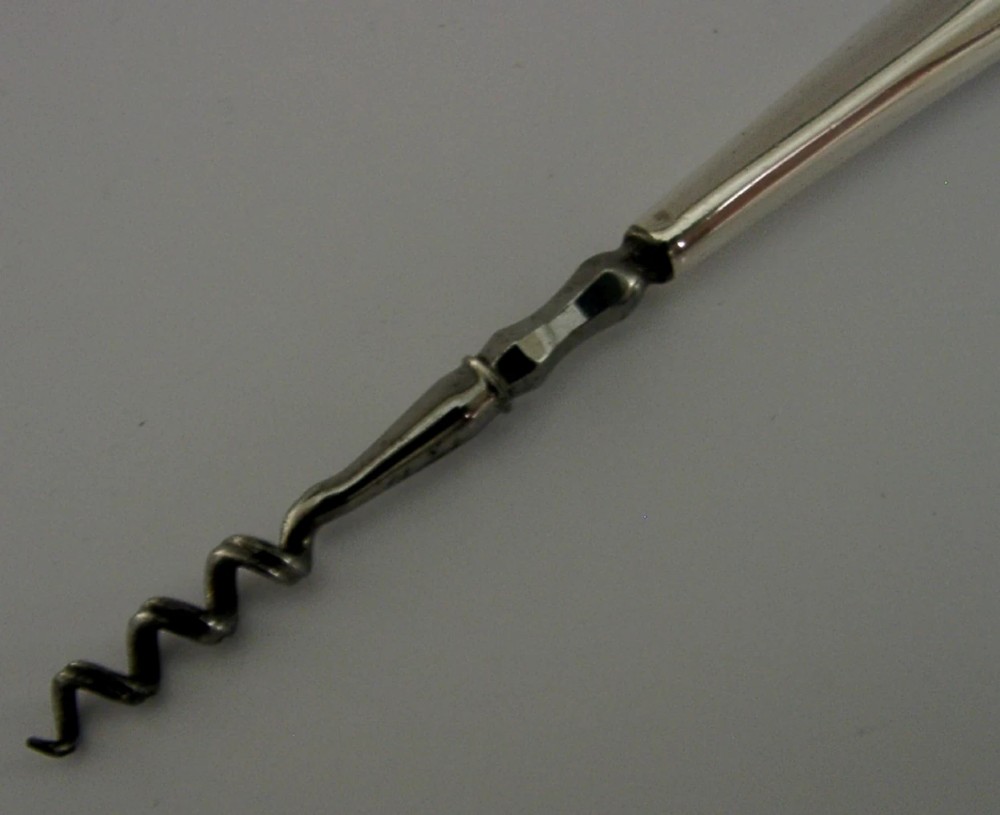 ENGLISH EDWARDIAN SOLID STERLING SILVER BARON ENGRAVED CORKSCREW 1901 ANTIQUE View III