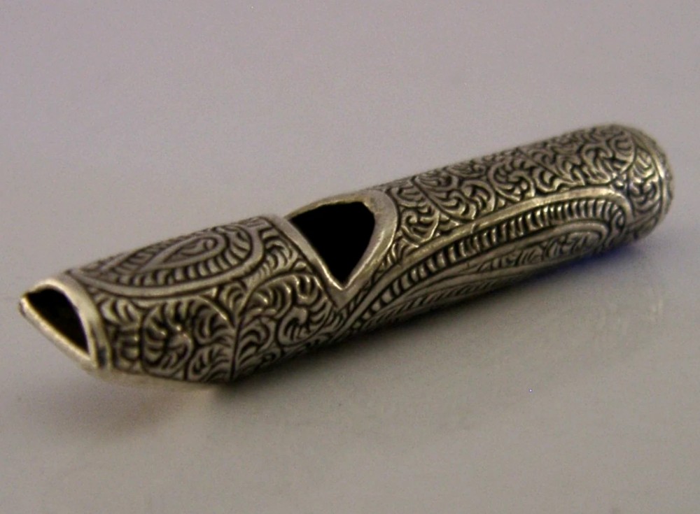 UNUSUAL VICTORIAN INDIAN SOLID SILVER DOG / SPORTS WHISTLE c1880 ANTIQUE KASHMIR