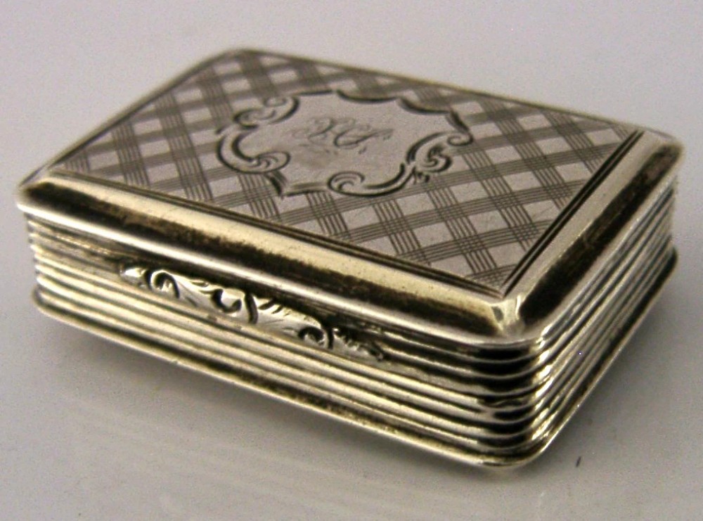 SUPERB NATHANIEL MILLS ENGLISH VICTORIAN STERLING SILVER VINAIGRETTE BOX 1843 View VI