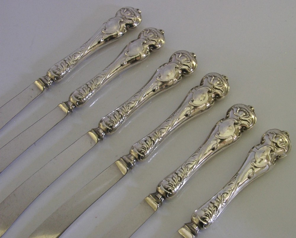 SIX STERLING SILVER HANDLED BUTTER SPREADERS ART NOUVEAU CUTTLERY 1903 CASED View III