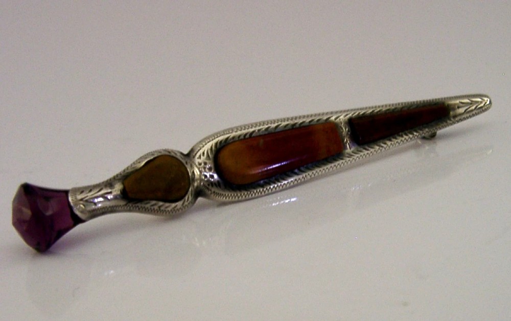 3.75 inch STERLING SILVER AGATE AMETHYST SCOTTISH THISTLE KILT PIN BROOCH c1950s View III