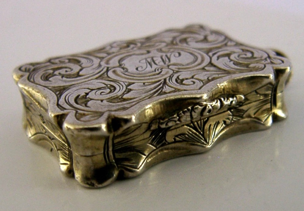BEAUTIFUL NATHANIEL MILLS VICTORIAN STERLING SILVER VINAIGRETTE BOX 1851 View II