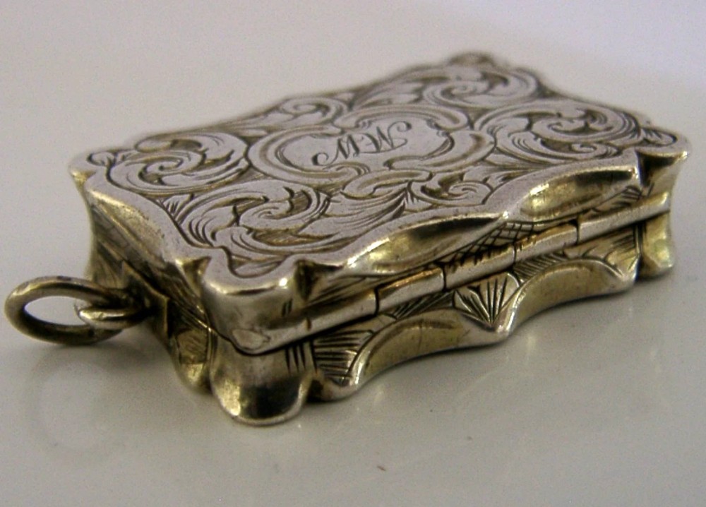 BEAUTIFUL NATHANIEL MILLS VICTORIAN STERLING SILVER VINAIGRETTE BOX 1851 View IX