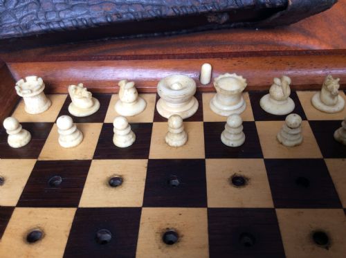 fig 1. Mahogany Cases Jaques & Son - In Statu Quo - Travelling Chess Set - Late 19th Century