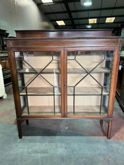 BEAUTIFUL EDWARDIAN MAHOGANY ASTRAL GLAZED DISPLAY CABINET