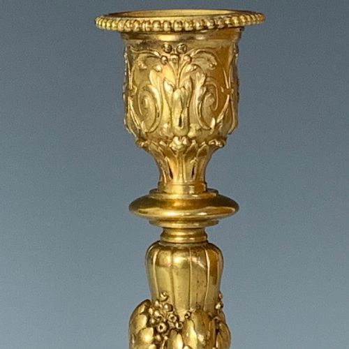 ANTIQUE PAIR OF NAPOLEON III GILT BRONZE CANDLESTICKS - ADDITIONAL PHOTO 4