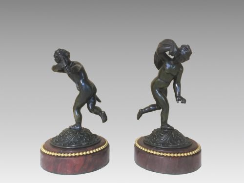 A PAIR OF ANTIQUE FRENCH BRONZE PUTTI - ADDITIONAL PHOTO 1