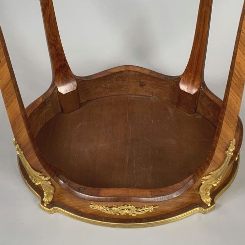 FRENCH 19TH CENTURY TULIPWOOD ORMOLU MOUNTED OVAL TABLE - ADDITIONAL PHOTO 2