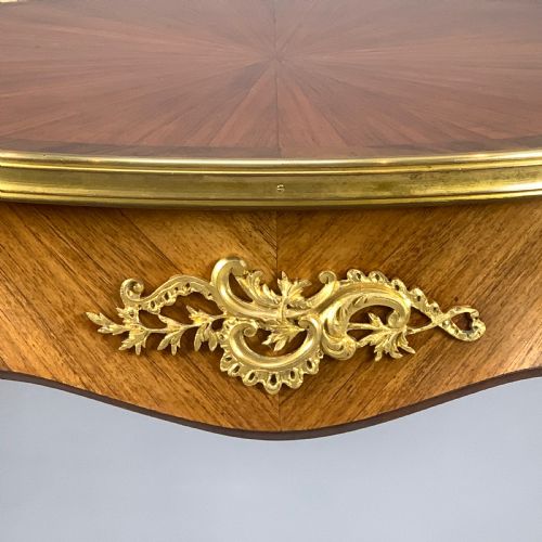 FRENCH 19TH CENTURY TULIPWOOD ORMOLU MOUNTED OVAL TABLE - ADDITIONAL PHOTO 4