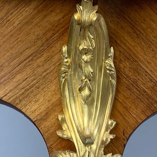 FRENCH 19TH CENTURY TULIPWOOD ORMOLU MOUNTED OVAL TABLE - ADDITIONAL PHOTO 5