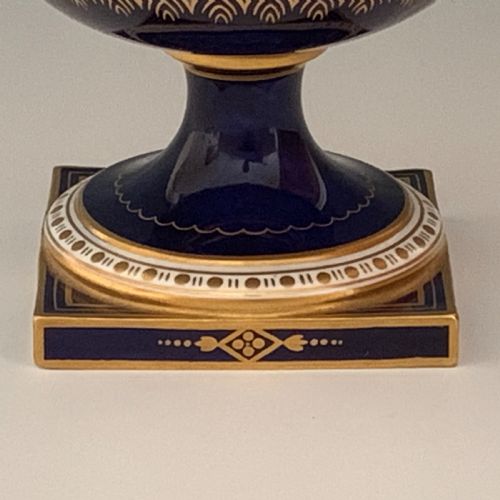 ROYAL CROWN DERBY PEDESTAL VASE SIGNED GREGORY - ADDITIONAL PHOTO 5