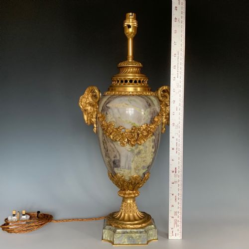 PAIR OF LATE 19TH CENTURY FRENCH MARBLE ORMOLU MOUNTED TABLE LAMPS - ADDITIONAL PHOTO 5