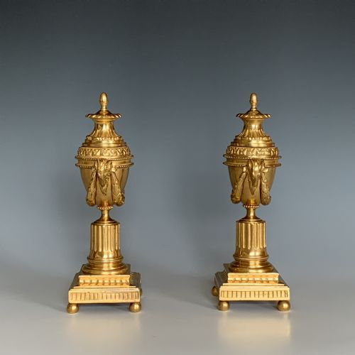 ANTIQUE PAIR OF GILT BRONZE CASSOLETTES - ADDITIONAL PHOTO 4