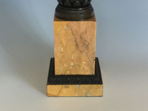 ANTIQUE FRENCH CHARLES X PERIOD BRONZE TAZZAS ON MARBLE PLINTHS - ADDITIONAL PHOTO 2