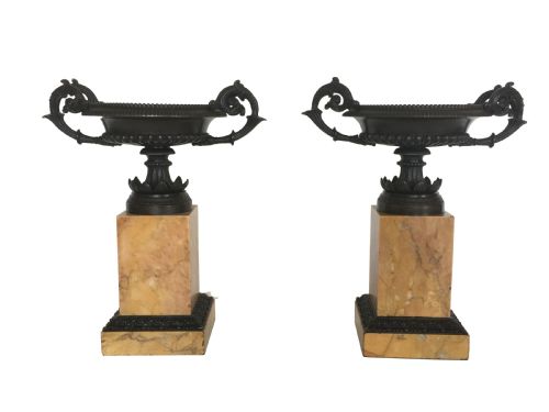 ANTIQUE FRENCH CHARLES X PERIOD BRONZE TAZZAS ON MARBLE PLINTHS - ADDITIONAL PHOTO 5