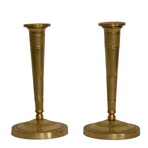 A PAIR OF FRENCH EMPIRE ORMOLU BRONZE CANDLESTICKS - ADDITIONAL PHOTO 4