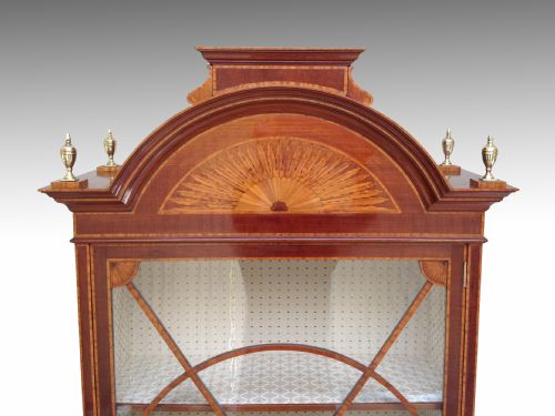 EDWARDIAN MARQUETRY INLAID MAHOGANY SATINWOOD CABINET ON STAND - ADDITIONAL PHOTO 3