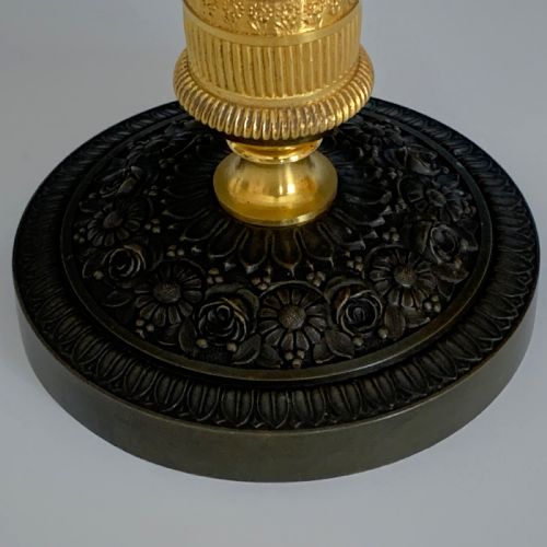 A PAIR OF FRENCH EMPIRE ORMOLU BRONZE CANDLESTICKS - ADDITIONAL PHOTO 2