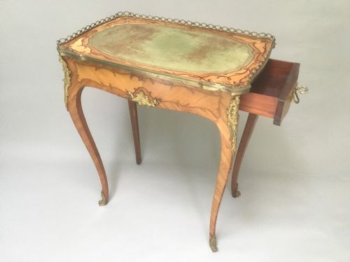 ANTIQUE VICTORIAN TULIPWOOD KINGWOOD MARQUETRY ORMOLU MOUNTED LADIES WRITING TABLE IN LOUIS XV STYLE - ADDITIONAL PHOTO 2