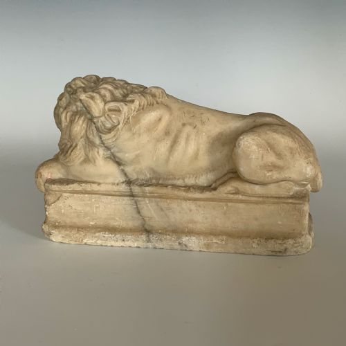 ITALIAN 19TH CENTURY CARVED MARBLE LION AFTER CANOVA - ADDITIONAL PHOTO 3