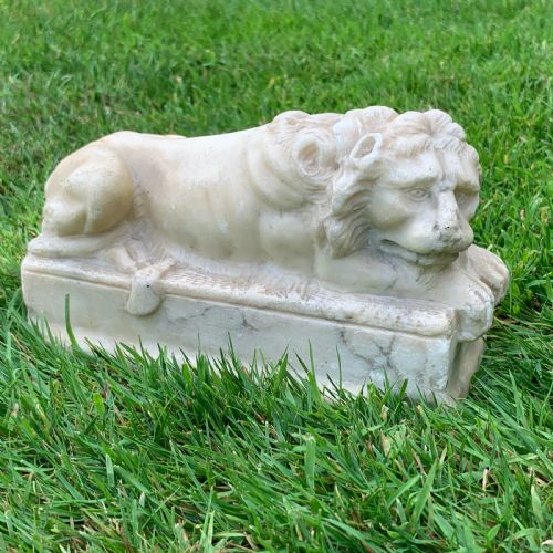 ITALIAN 19TH CENTURY CARVED MARBLE LION AFTER CANOVA - ADDITIONAL PHOTO 6