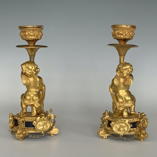 A PAIR OF ANTIQUE VICTORIAN ORMOLU CHERUB CANDLESTICKS - ADDITIONAL PHOTO 3
