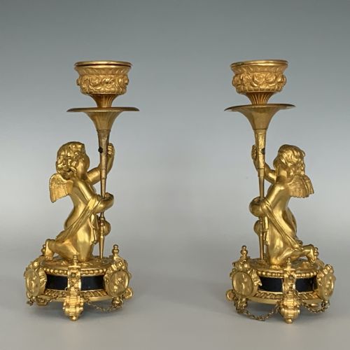 A PAIR OF ANTIQUE VICTORIAN ORMOLU CHERUB CANDLESTICKS - ADDITIONAL PHOTO 4