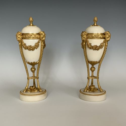 PAIR OF NAPOLEON III ORMOLU MOUNTED MARBLE CASSOLETTES - ADDITIONAL PHOTO 1