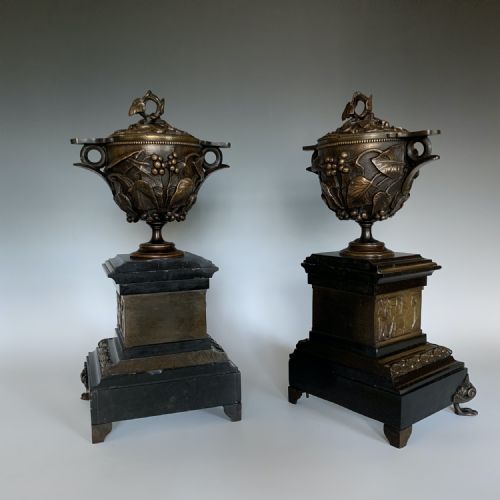 PAIR OF GRAND TOUR POMPEII BRONZE MARBLE CUPS COVERS - ADDITIONAL PHOTO 2
