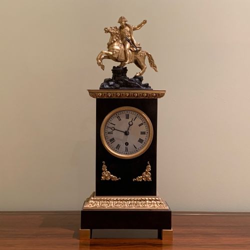 ANTIQUE FRENCH MANTEL TIMEPIECE DEPICTING NAPOLEON - ADDITIONAL PHOTO 6